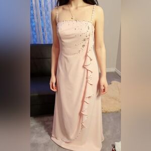Elegant Pink Chiffon Gown Size 2